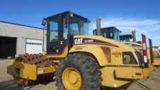 2002 CAT CP563E Padfoot Vibrating