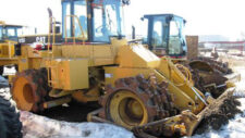 2001 CAT 815F