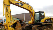 2023 CAT 320CL