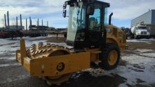 2023 CAT CP44B Padfoot Packer